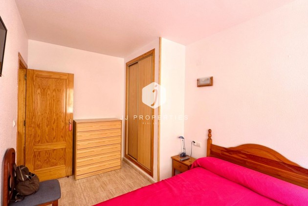 Tweedehands - Appartement / flat -
Torrevieja - Estacion de autobuses