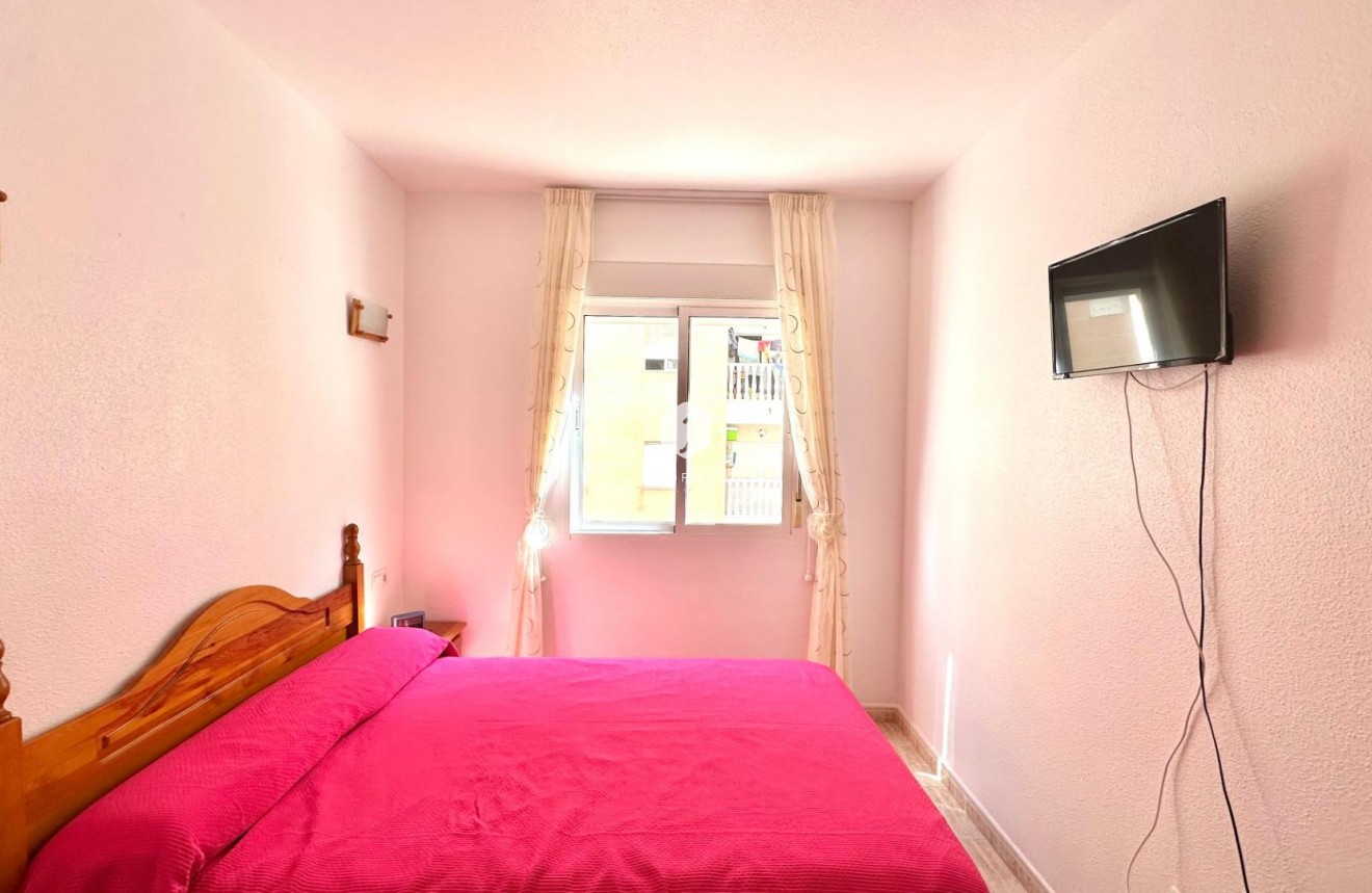 Tweedehands - Appartement / flat -
Torrevieja - Estacion de autobuses