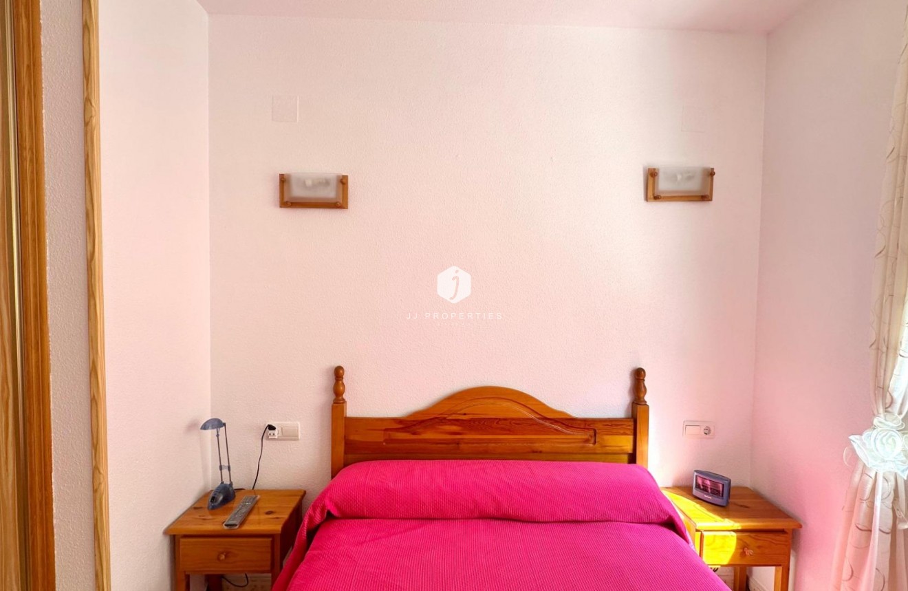 Tweedehands - Appartement / flat -
Torrevieja - Estacion de autobuses