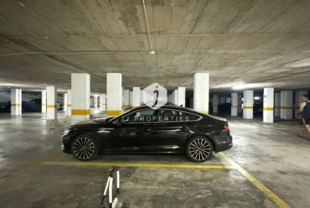 Tweedehands - Appartement / flat -
Torrevieja - Estacion de autobuses