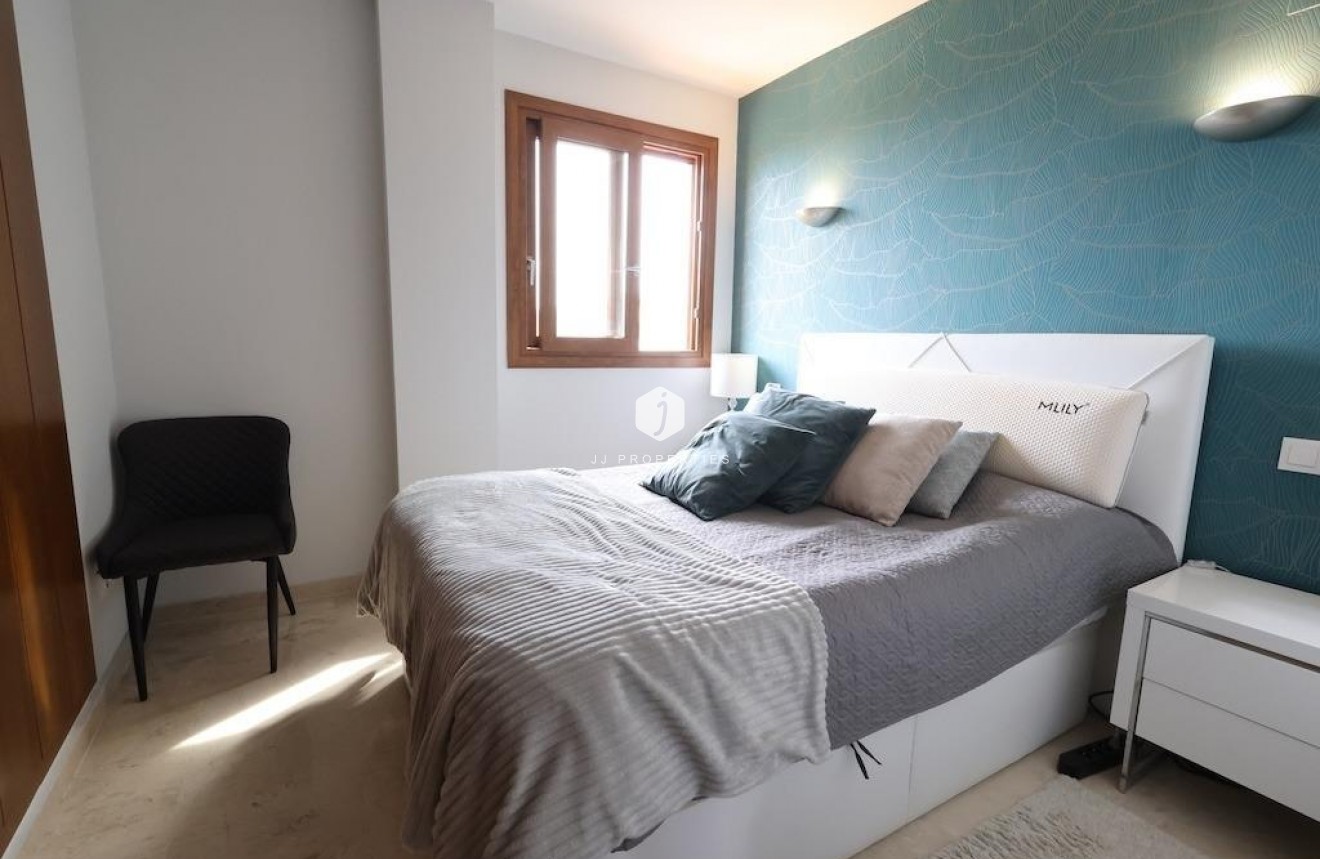 Tweedehands - Penthouse -
Torrevieja - Costa Blanca