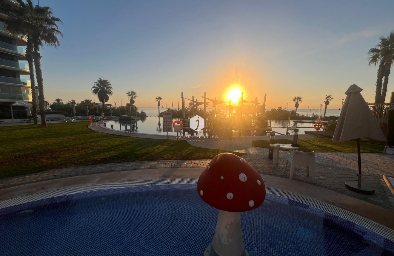 Segunda mano - Apartamento / piso -
Punta Prima - Costa Blanca