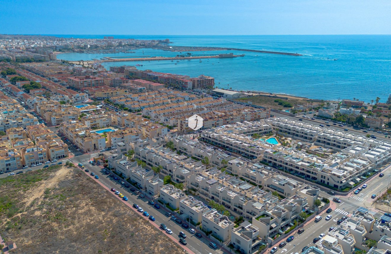 Tweedehands - Appartement / flat -
Torrevieja - Costa Blanca