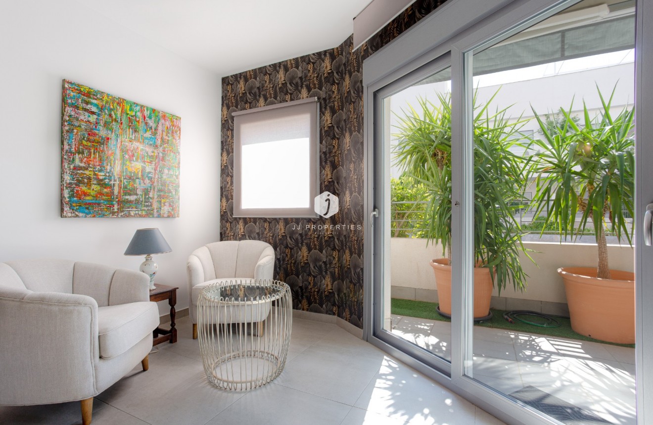 Tweedehands - Appartement / flat -
Torrevieja - Costa Blanca