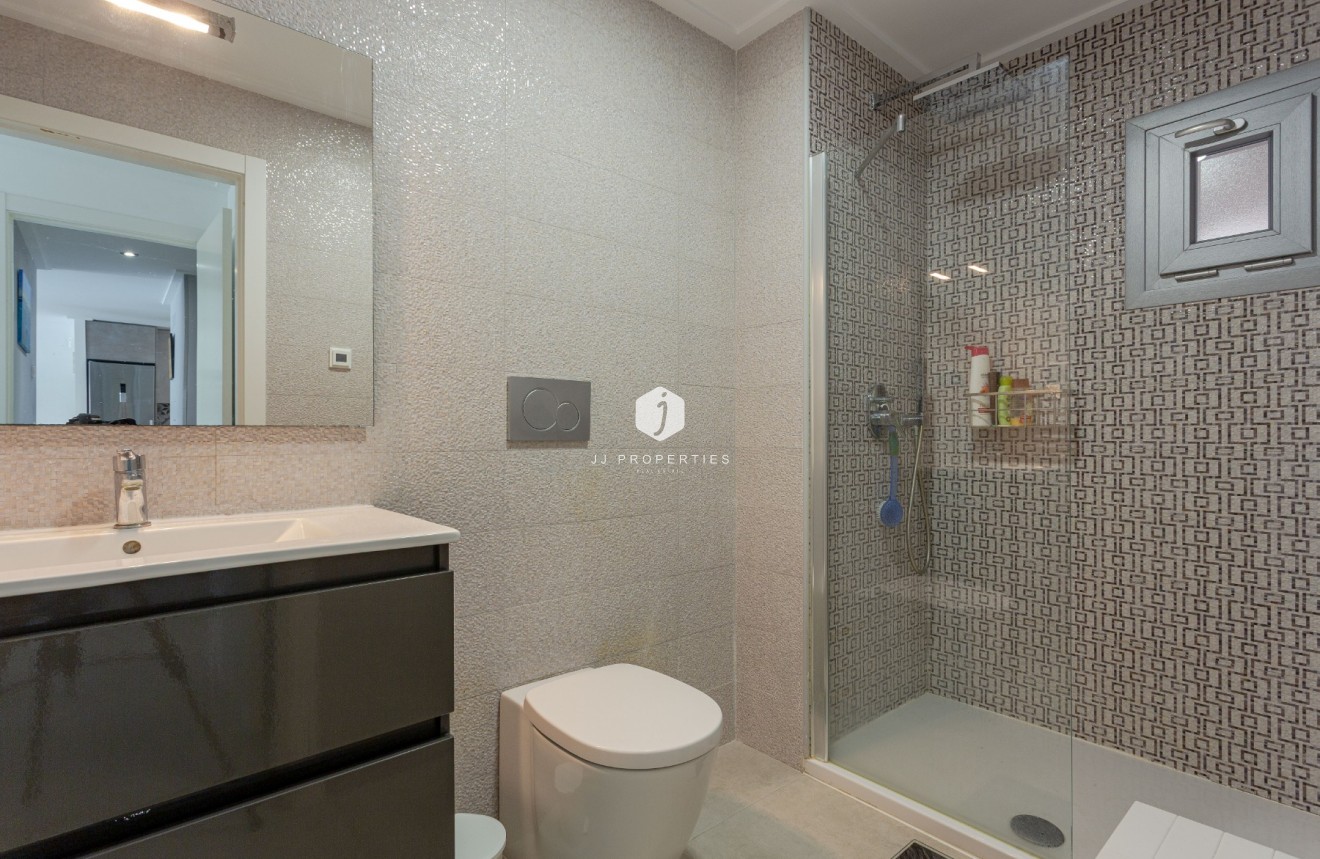 Tweedehands - Appartement / flat -
Torrevieja - Costa Blanca