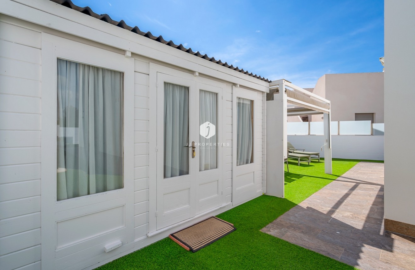 Tweedehands - Villa -
Orihuela Costa - Costa Blanca