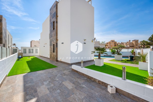 Tweedehands - Villa -
Orihuela Costa - Costa Blanca