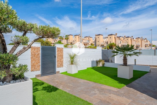 Tweedehands - Villa -
Orihuela Costa - Costa Blanca