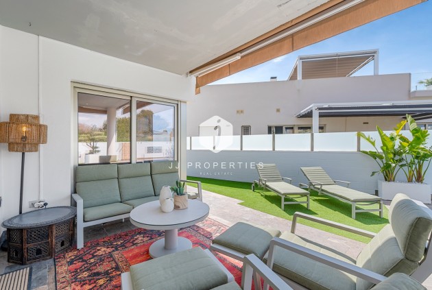 Tweedehands - Villa -
Orihuela Costa - Costa Blanca