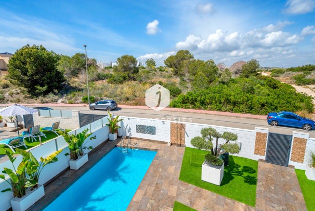 Tweedehands - Villa -
Orihuela Costa - Costa Blanca