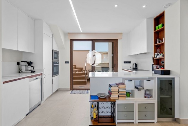 Tweedehands - Bungalow -
Los Balcones - Costa Blanca