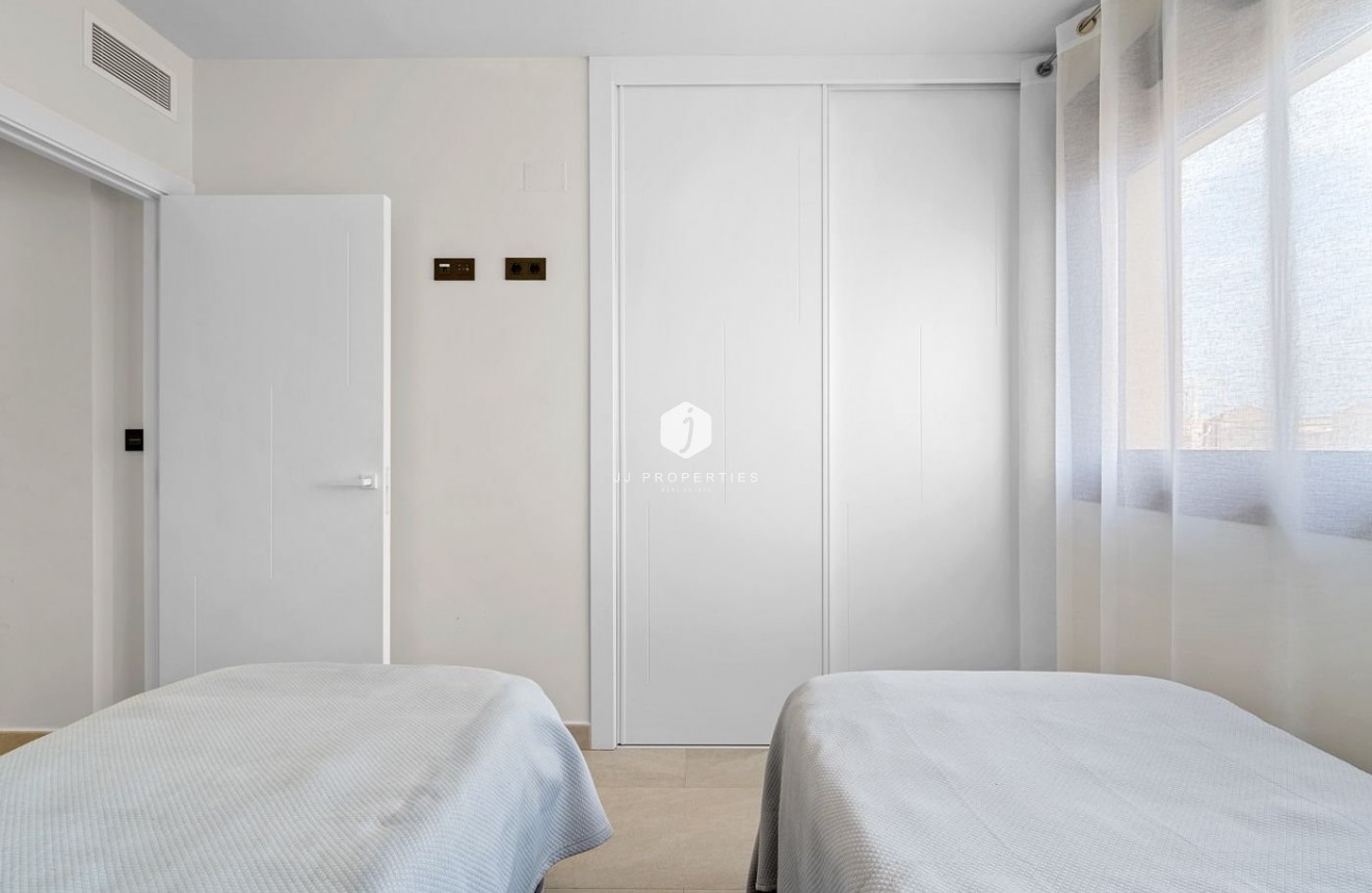 Tweedehands - Bungalow -
Los Balcones - Costa Blanca