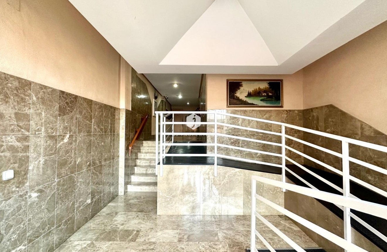 Tweedehands - Penthouse -
Torrevieja