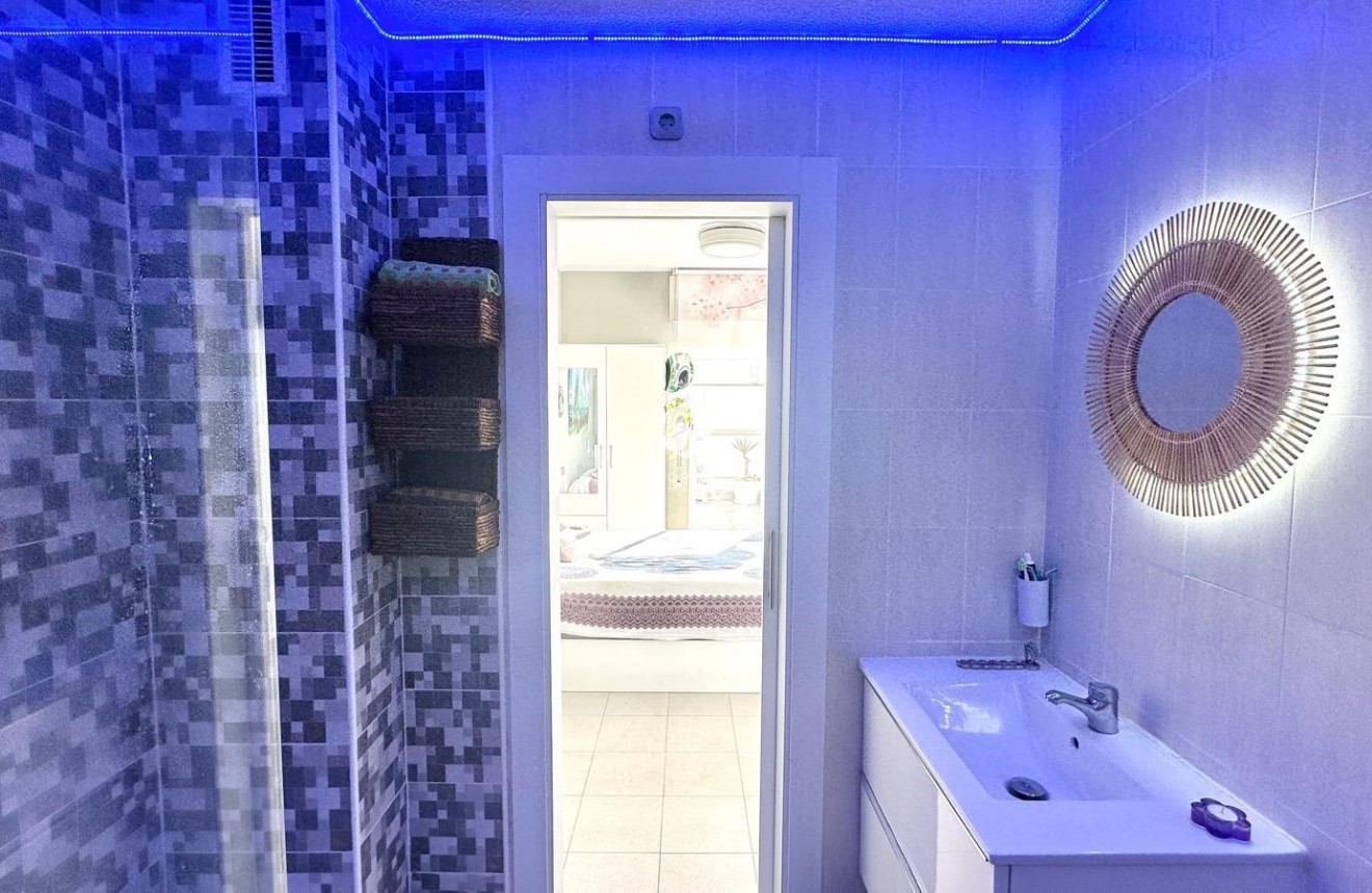 Tweedehands - Penthouse -
Torrevieja