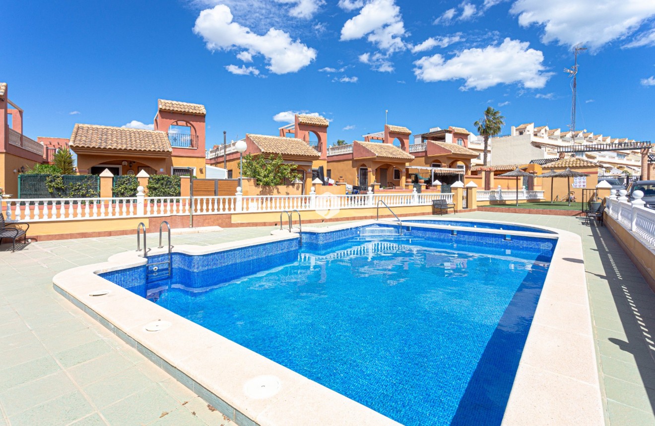 Tweedehands - Villa -
Torrevieja - Costa Blanca