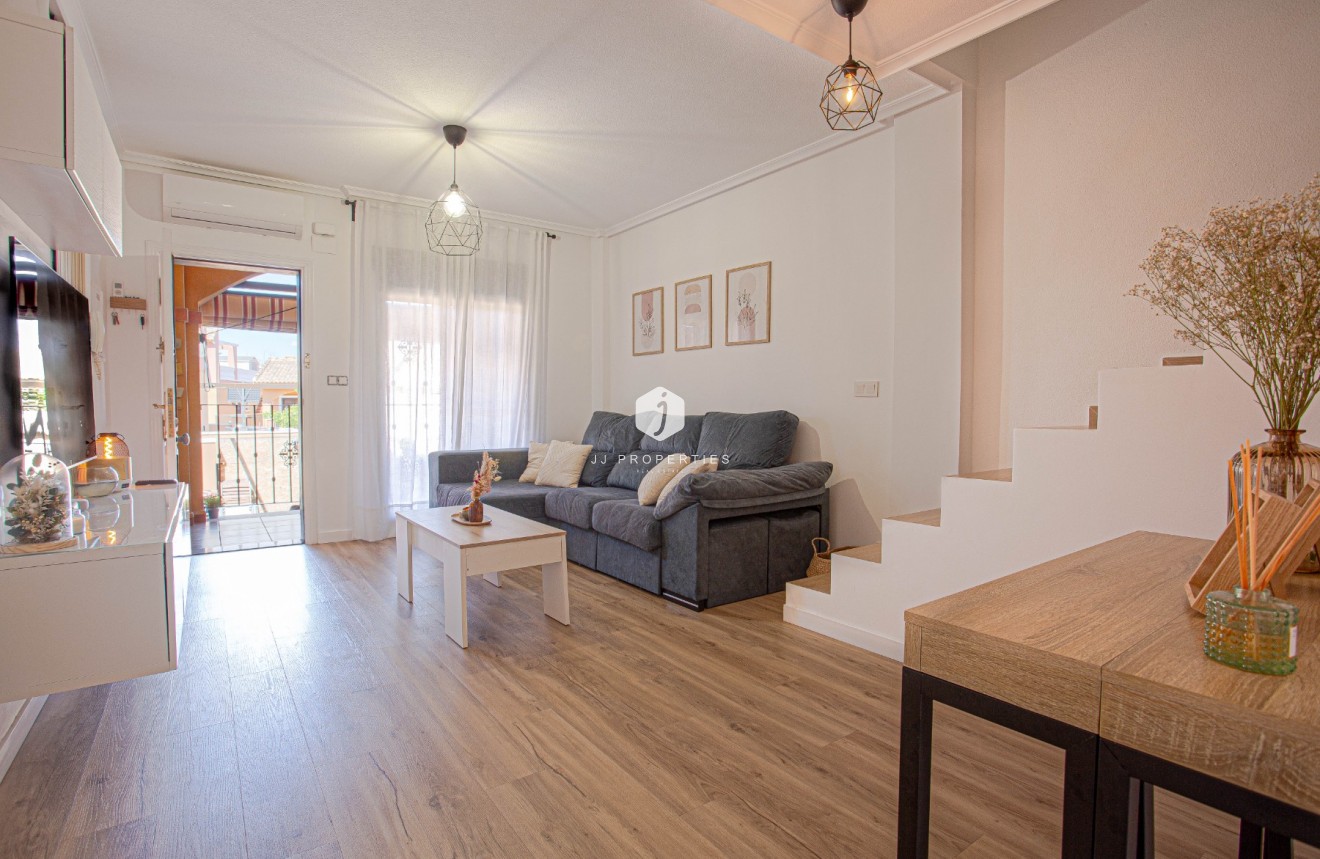 Tweedehands - Villa -
Torrevieja - Costa Blanca