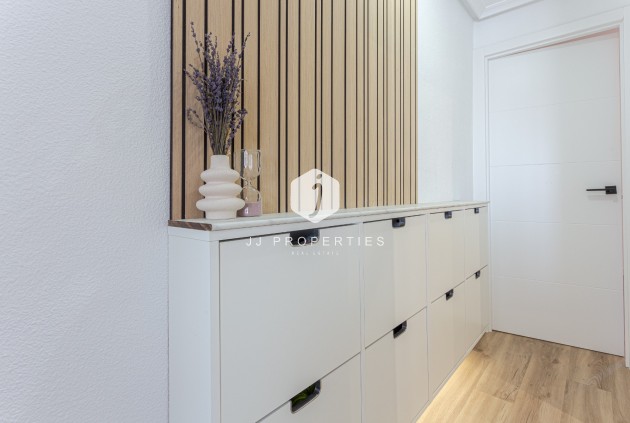 Tweedehands - Villa -
Torrevieja - Costa Blanca