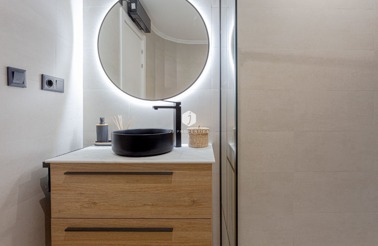 Tweedehands - Villa -
Torrevieja - Costa Blanca