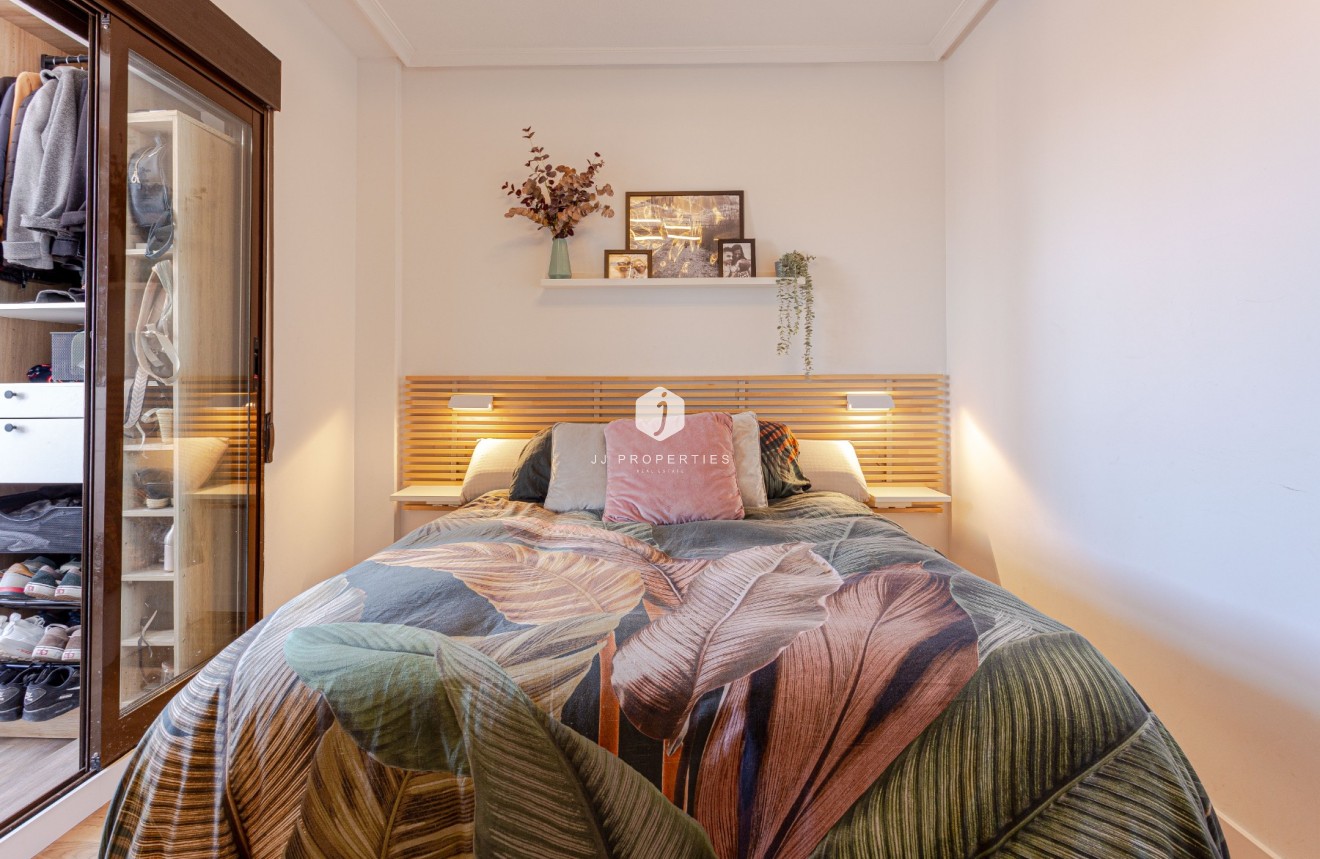 Tweedehands - Villa -
Torrevieja - Costa Blanca