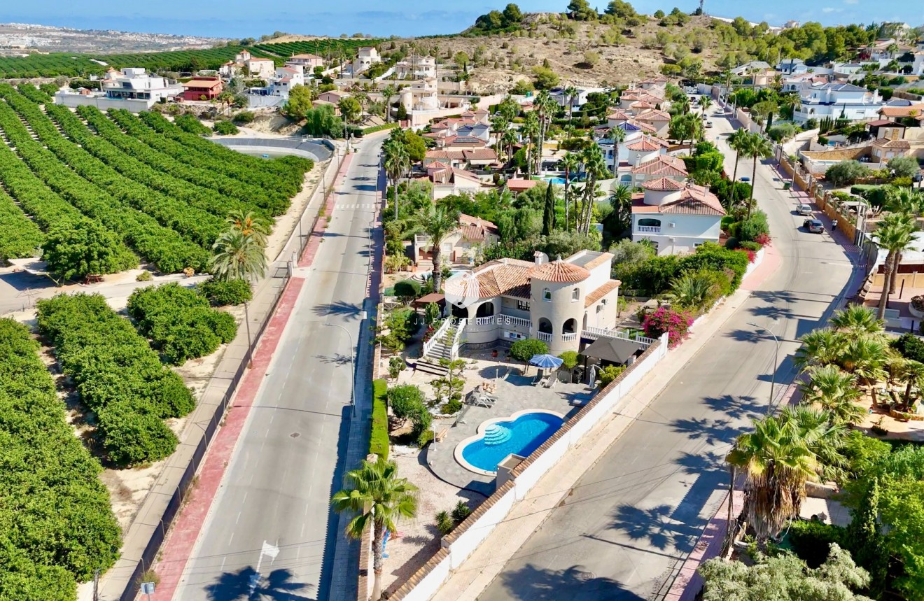 Tweedehands - Villa -
Almoradí - Inland