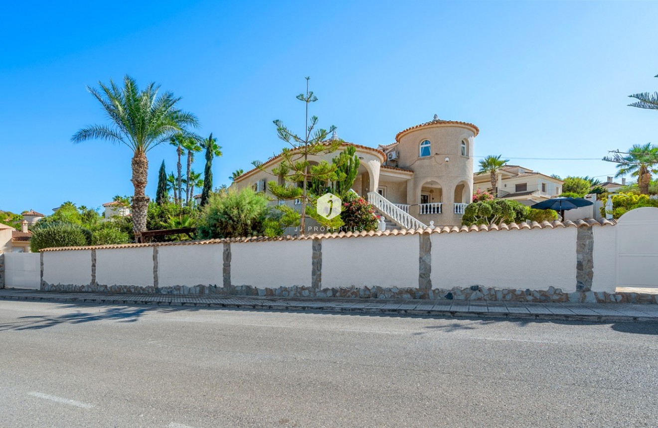 Tweedehands - Villa -
Almoradí - Inland