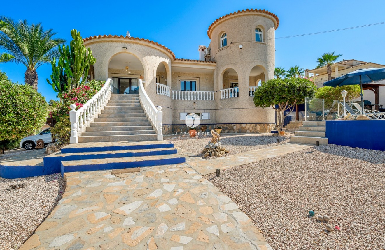 Tweedehands - Villa -
Almoradí - Inland