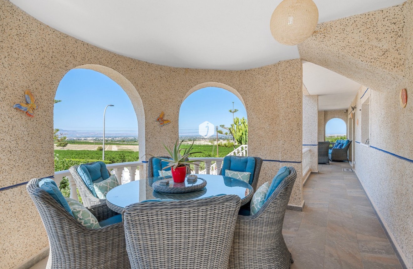 Tweedehands - Villa -
Almoradí - Inland