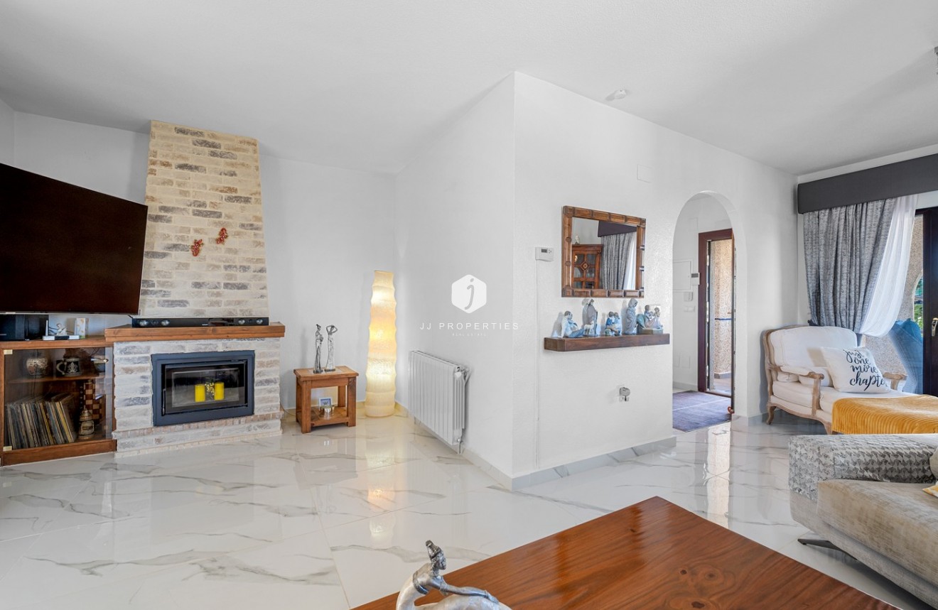 Tweedehands - Villa -
Almoradí - Inland