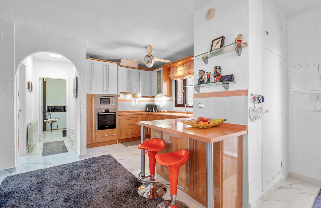 Tweedehands - Villa -
Almoradí - Inland