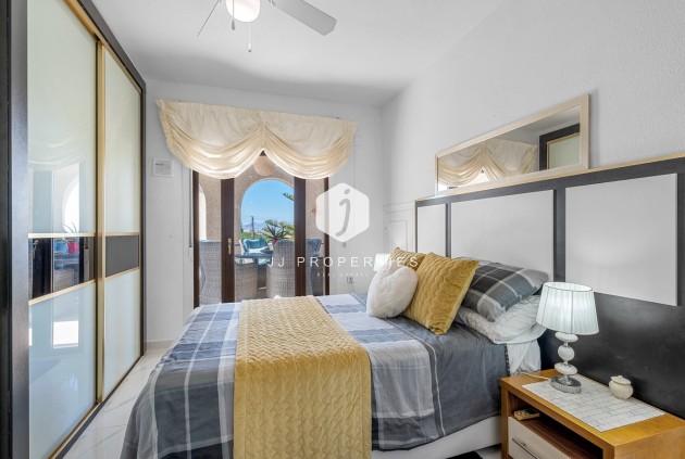 Tweedehands - Villa -
Almoradí - Inland