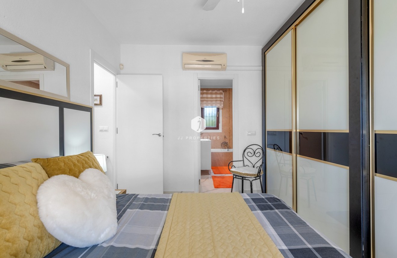 Tweedehands - Villa -
Almoradí - Inland