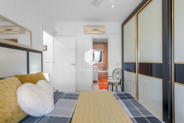 Tweedehands - Villa -
Almoradí - Inland