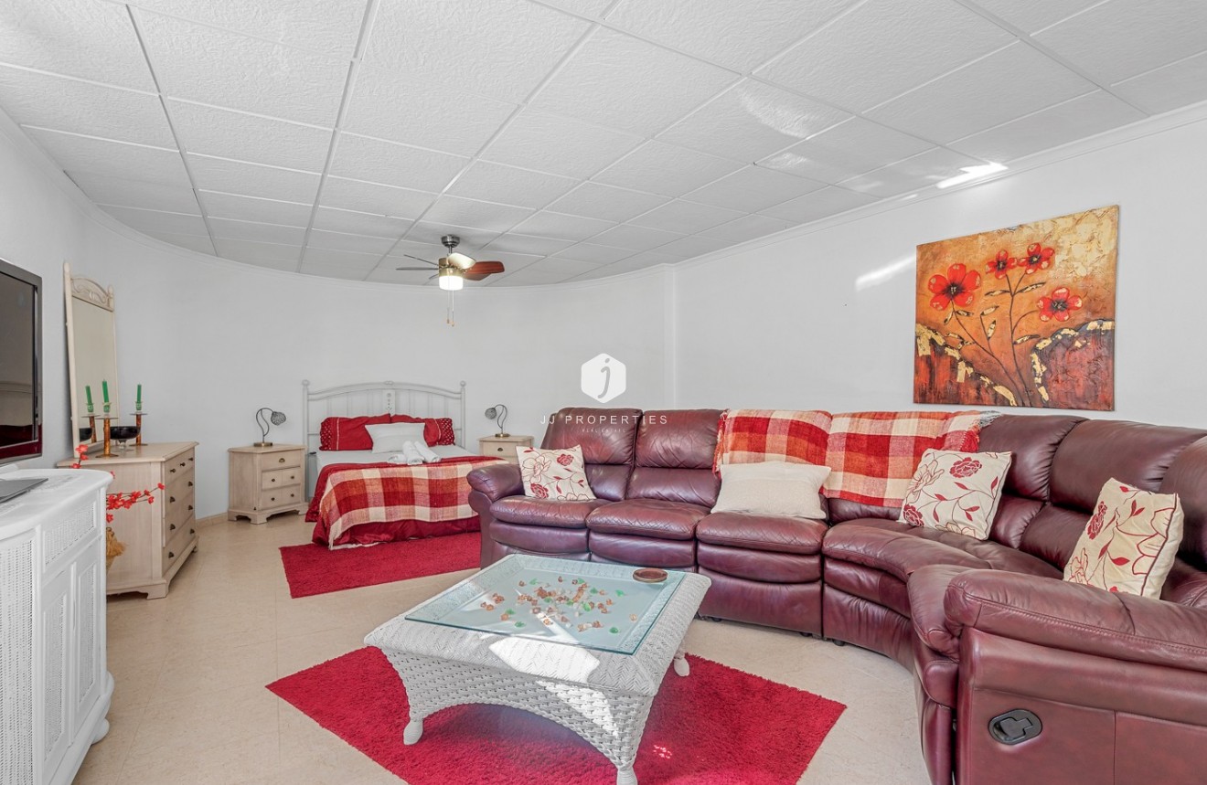 Tweedehands - Villa -
Almoradí - Inland