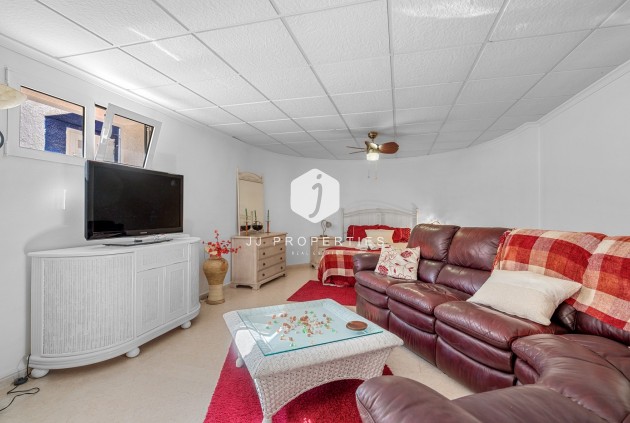 Tweedehands - Villa -
Almoradí - Inland