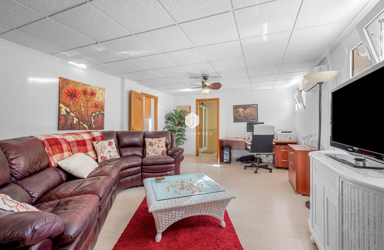 Tweedehands - Villa -
Almoradí - Inland