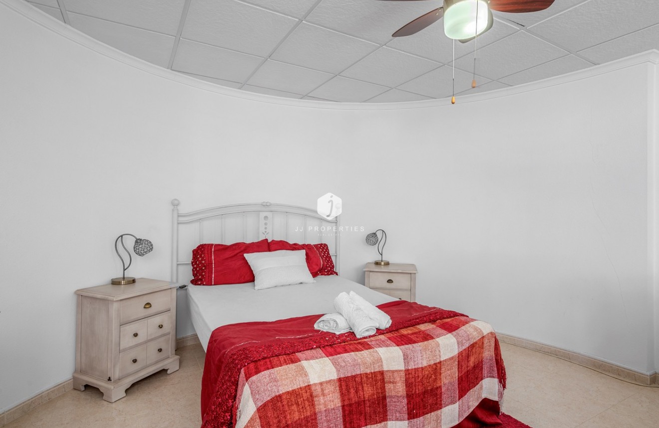 Tweedehands - Villa -
Almoradí - Inland