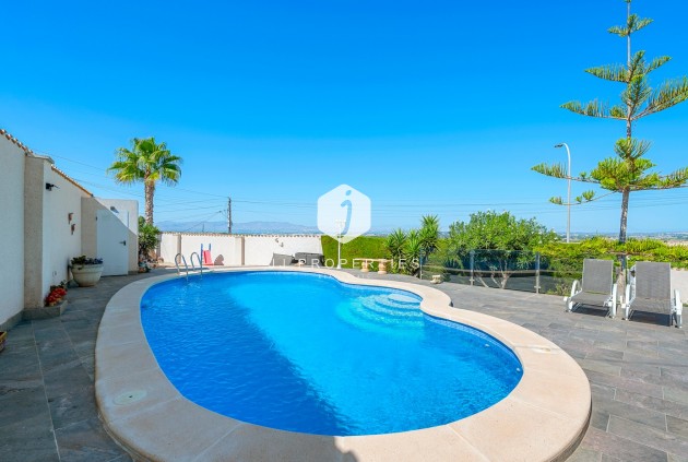 Tweedehands - Villa -
Almoradí - Inland