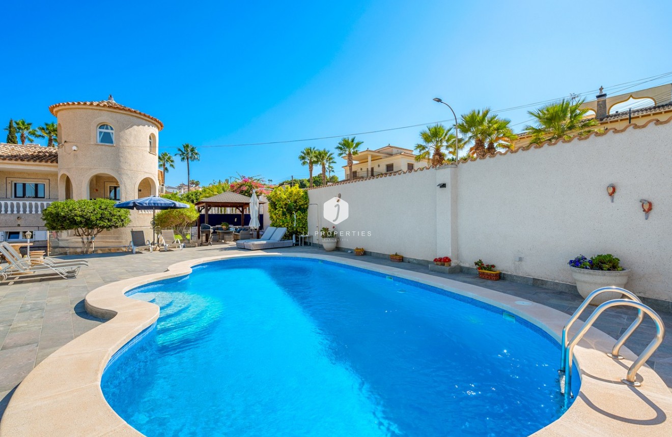 Tweedehands - Villa -
Almoradí - Inland