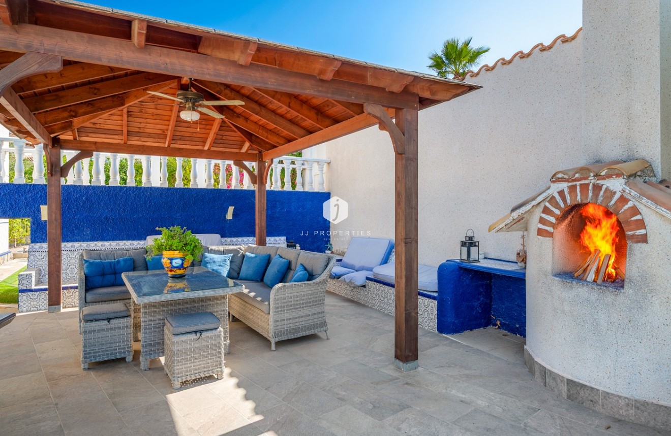 Tweedehands - Villa -
Almoradí - Inland