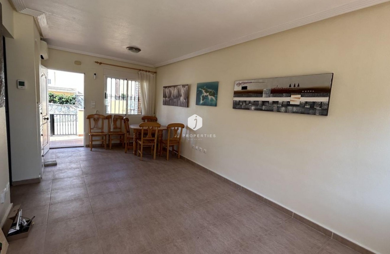 Tweedehands - Chalet -
Los Altos - Costa Blanca