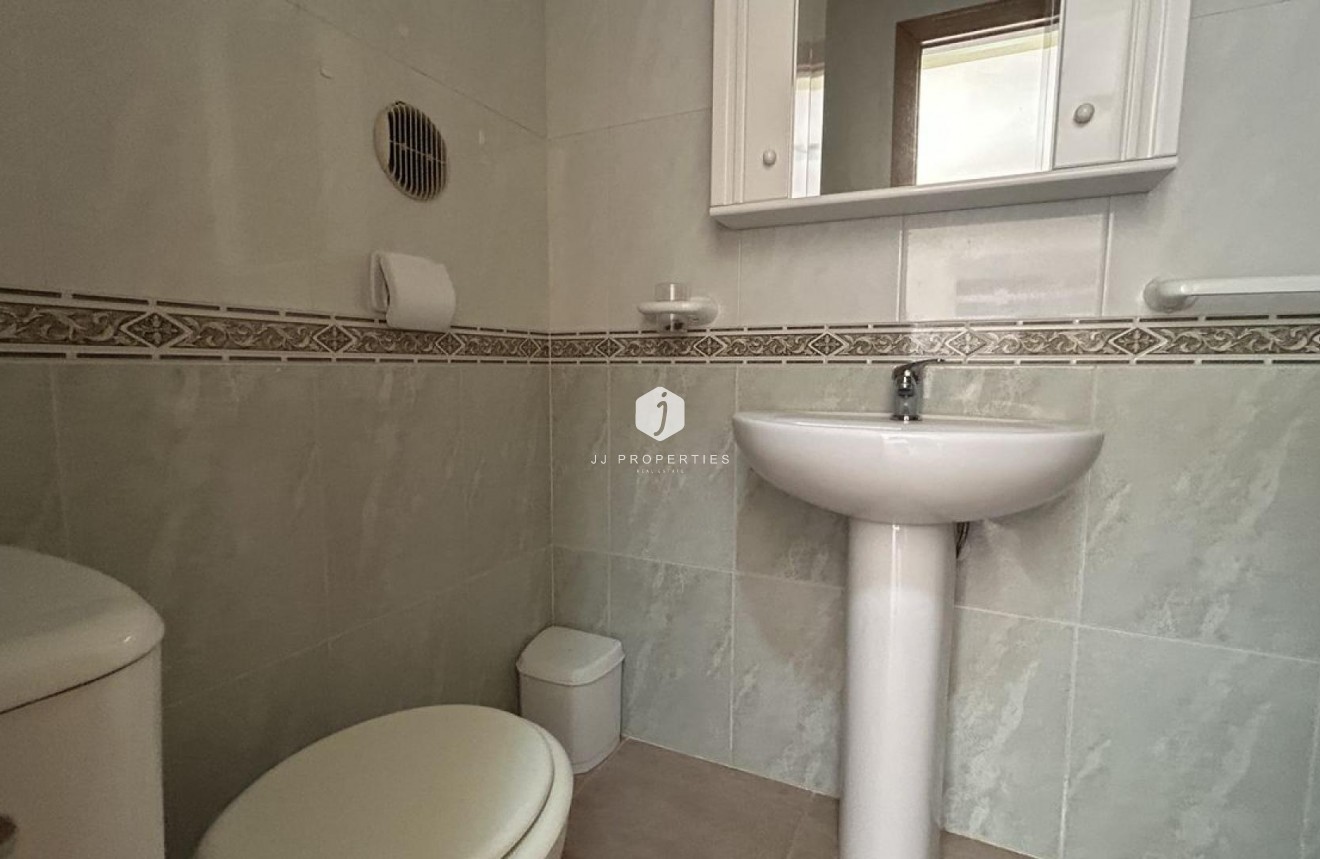 Tweedehands - Chalet -
Los Altos - Costa Blanca