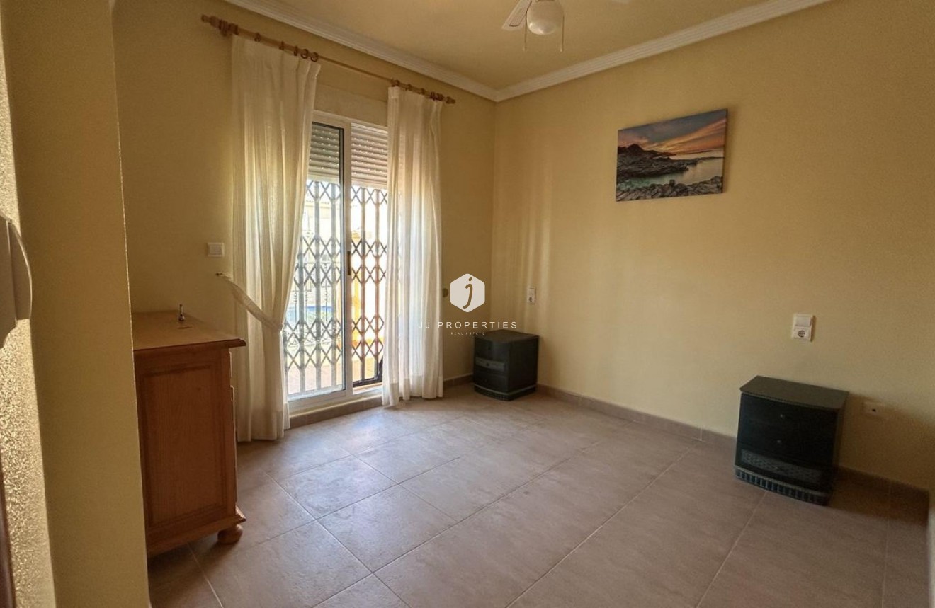 Tweedehands - Chalet -
Los Altos - Costa Blanca