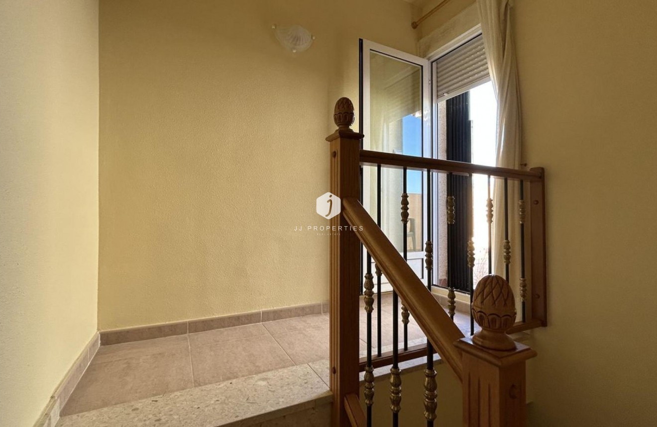 Tweedehands - Chalet -
Los Altos - Costa Blanca