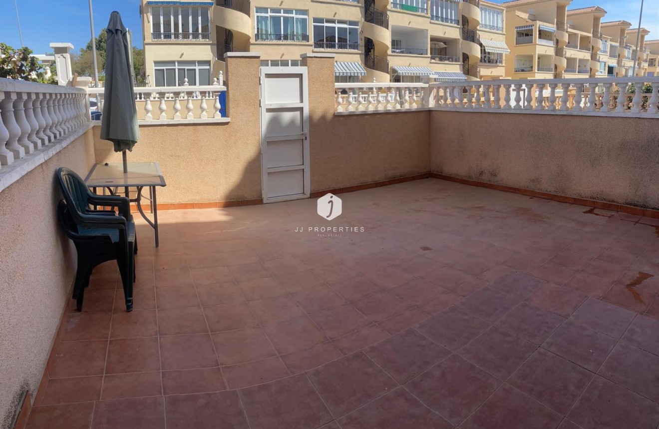 Tweedehands - Chalet -
Los Altos - Costa Blanca