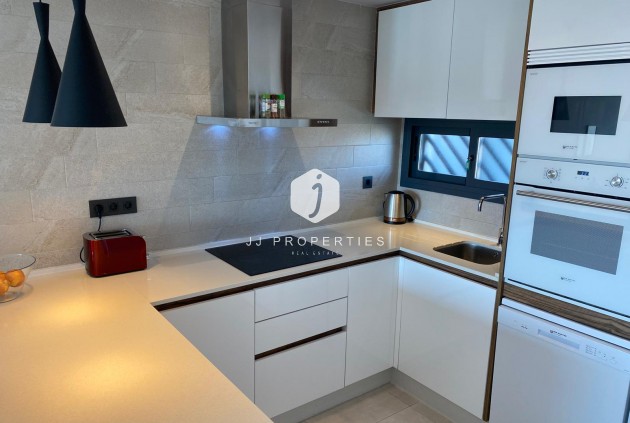 Tweedehands - Penthouse -
El Raso - Costa Blanca