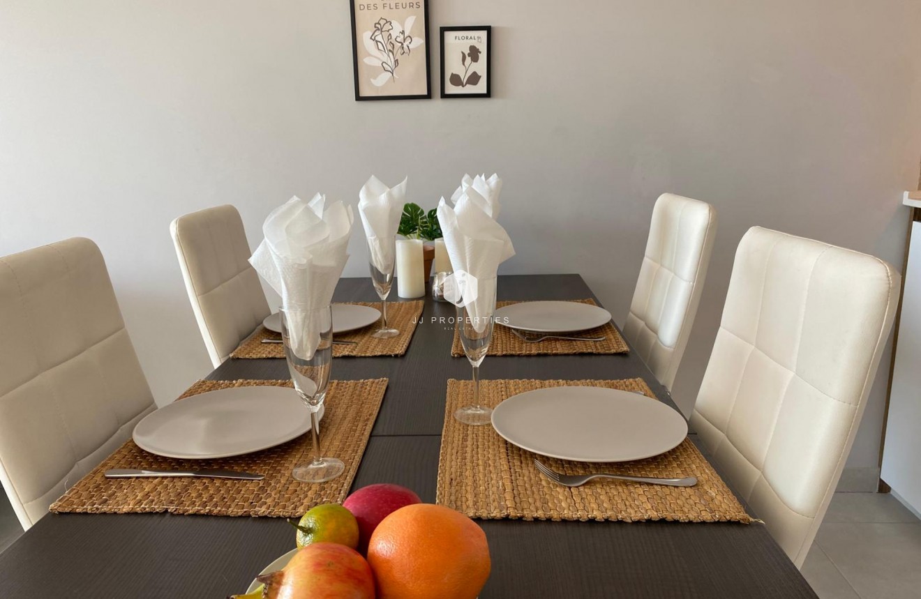 Tweedehands - Penthouse -
El Raso - Costa Blanca