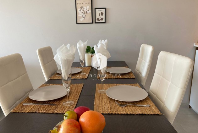 Tweedehands - Penthouse -
El Raso - Costa Blanca