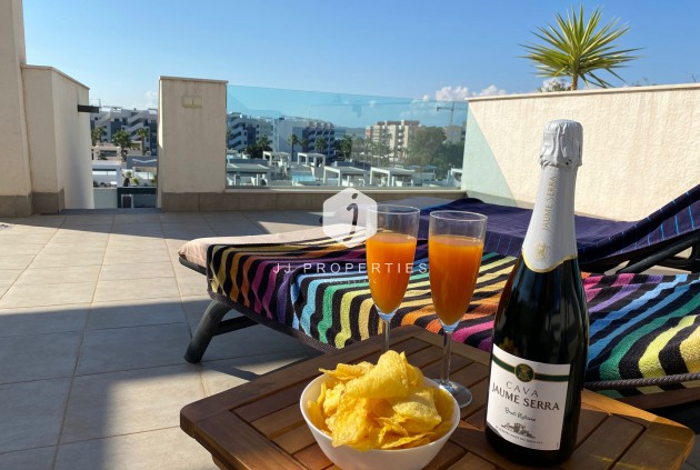 Tweedehands - Penthouse -
El Raso - Costa Blanca