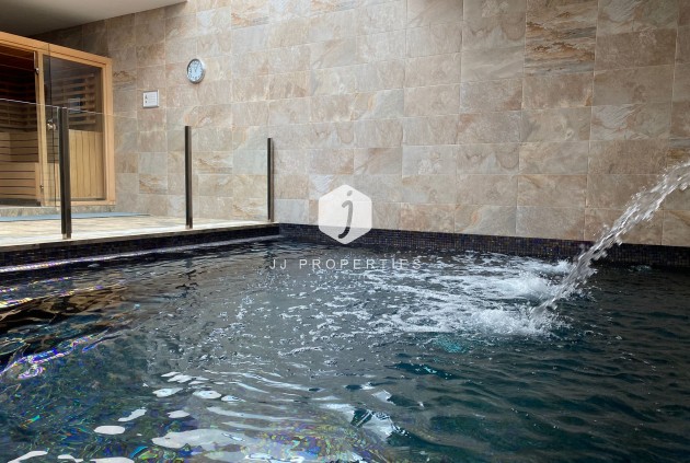 Tweedehands - Penthouse -
El Raso - Costa Blanca