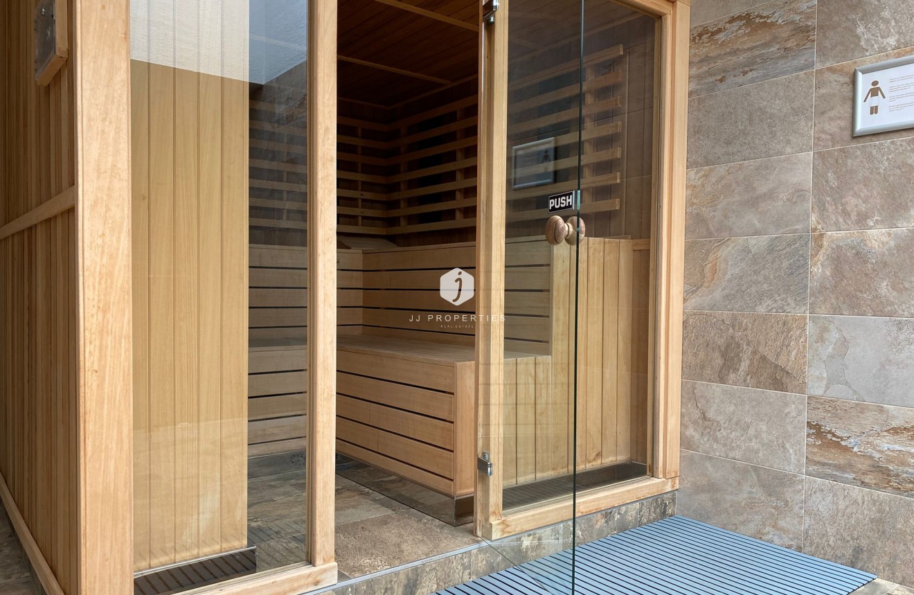 Tweedehands - Penthouse -
El Raso - Costa Blanca